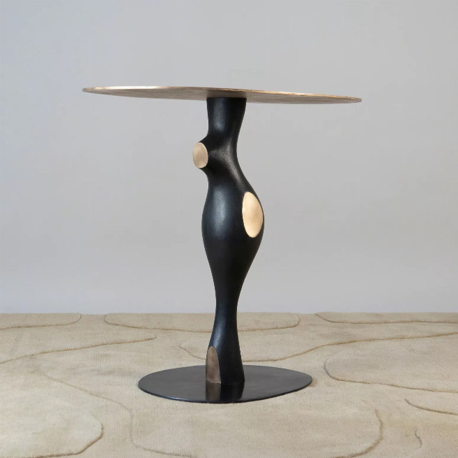 "Bella" Gueridon in bronze 73.7 × 73.7 × 53.3 cm